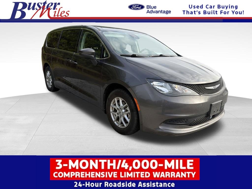 2023 Chrysler Voyager LX