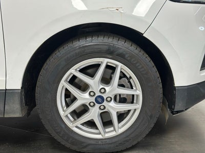 2021 Ford Edge SE