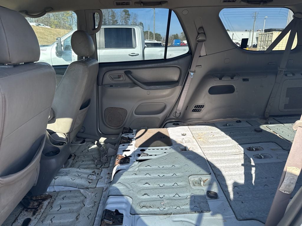 2005 Toyota Sequoia SR5