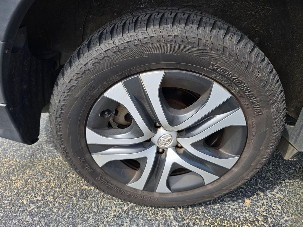 2016 Toyota RAV4 LE