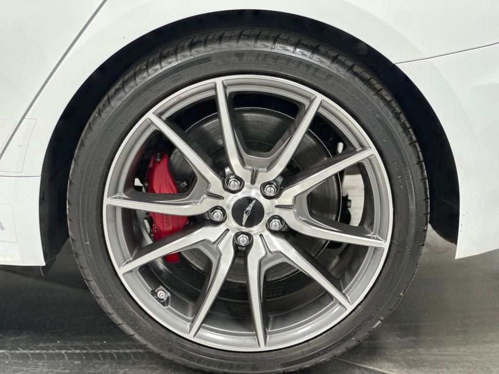 2025 Genesis G70 2.5T