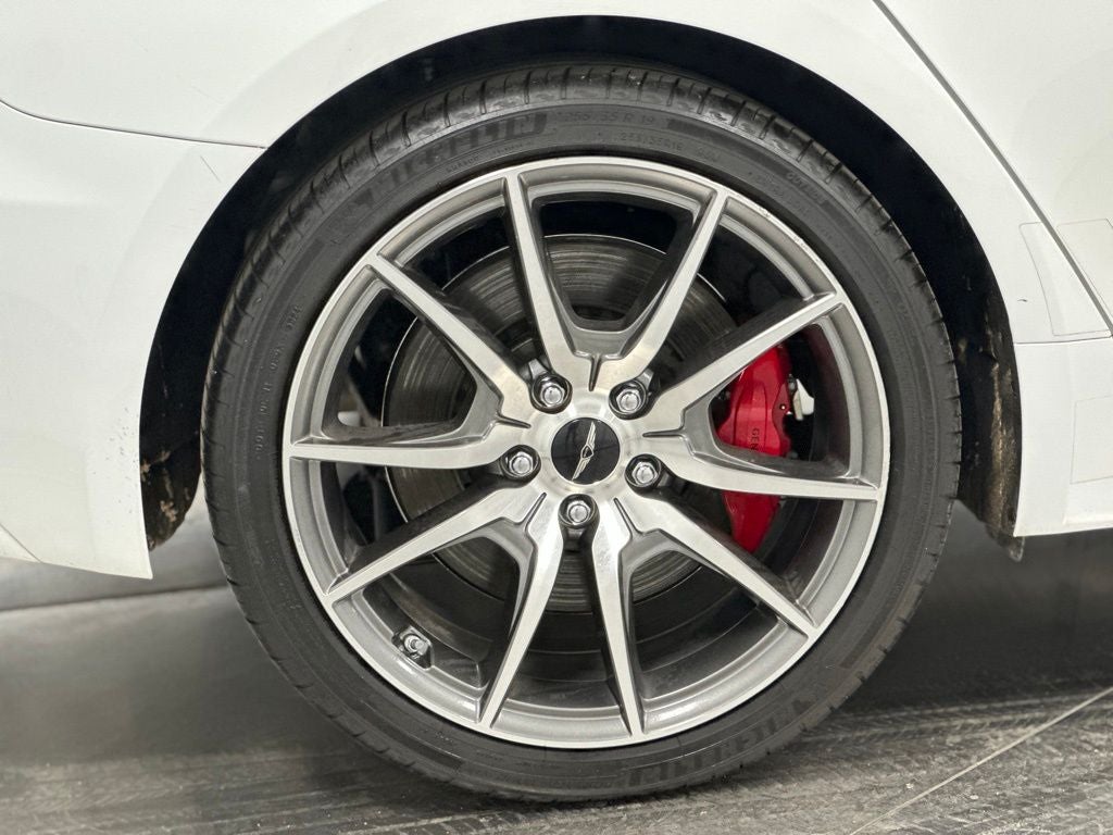 2025 Genesis G70 2.5T