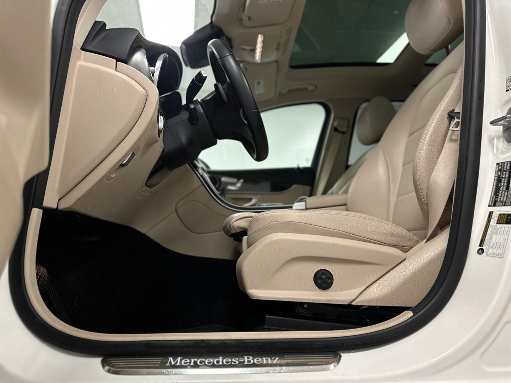 2021 Mercedes-Benz GLC GLC 300