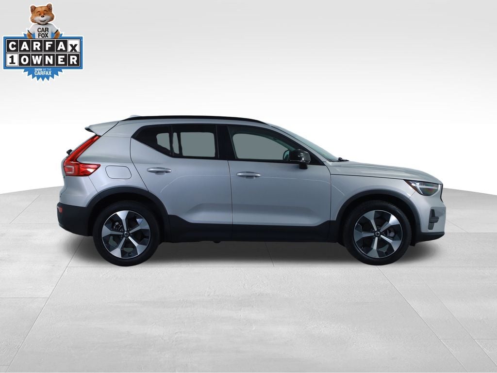 2024 Volvo XC40 B5 Core