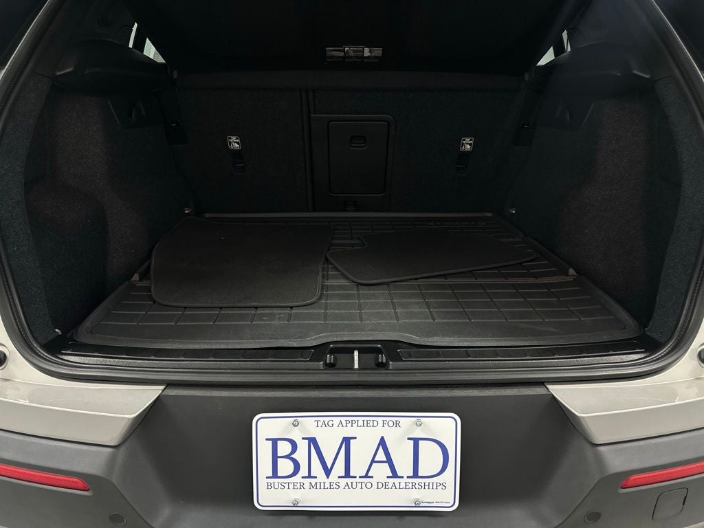 2024 Volvo XC40 B5 Core