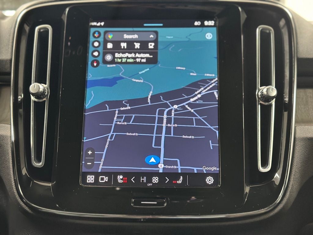 2024 Volvo XC40 B5 Core